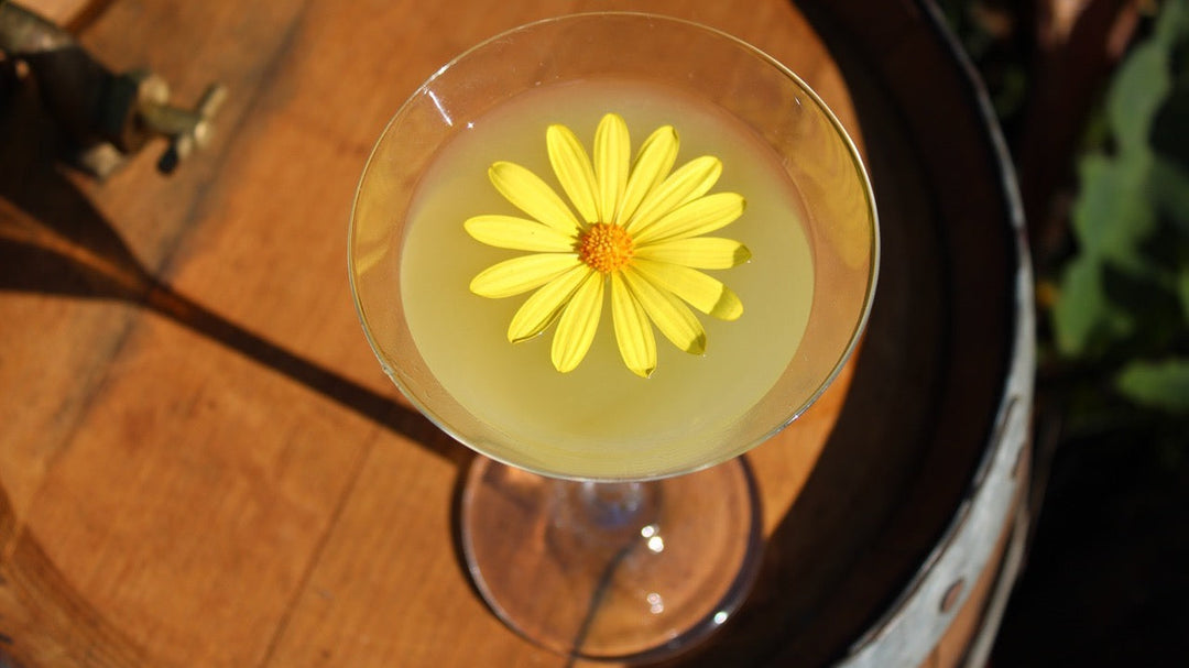 5 Beautiful Floral Cocktails for Mother’s Day